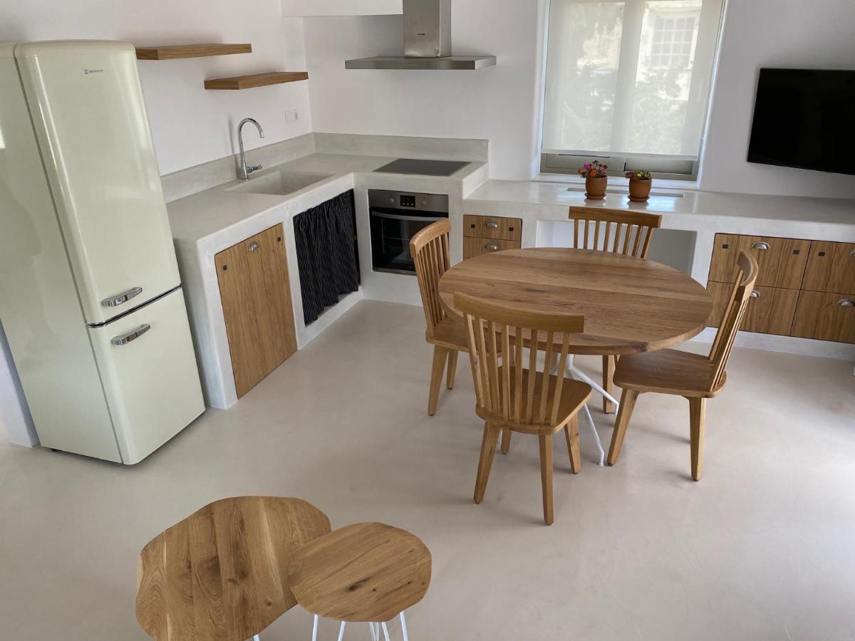 Laini Luxury Suites Pombia Kültér fotó