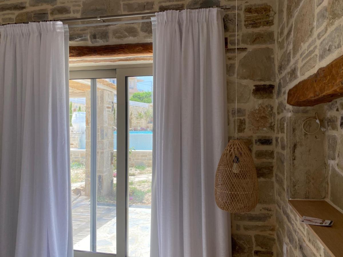 Laini Luxury Suites Pombia Kültér fotó