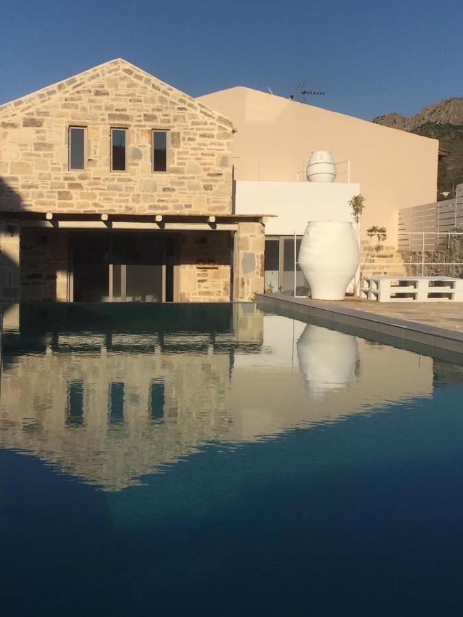Laini Luxury Suites Pombia Kültér fotó