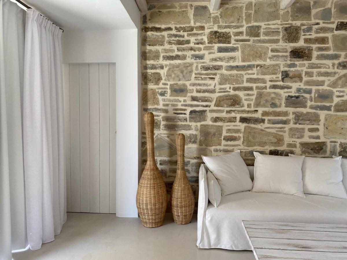 Laini Luxury Suites Pombia Kültér fotó