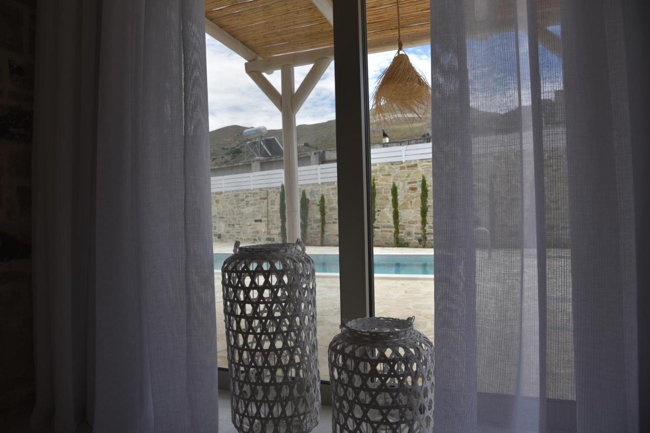 Laini Luxury Suites Pombia Kültér fotó